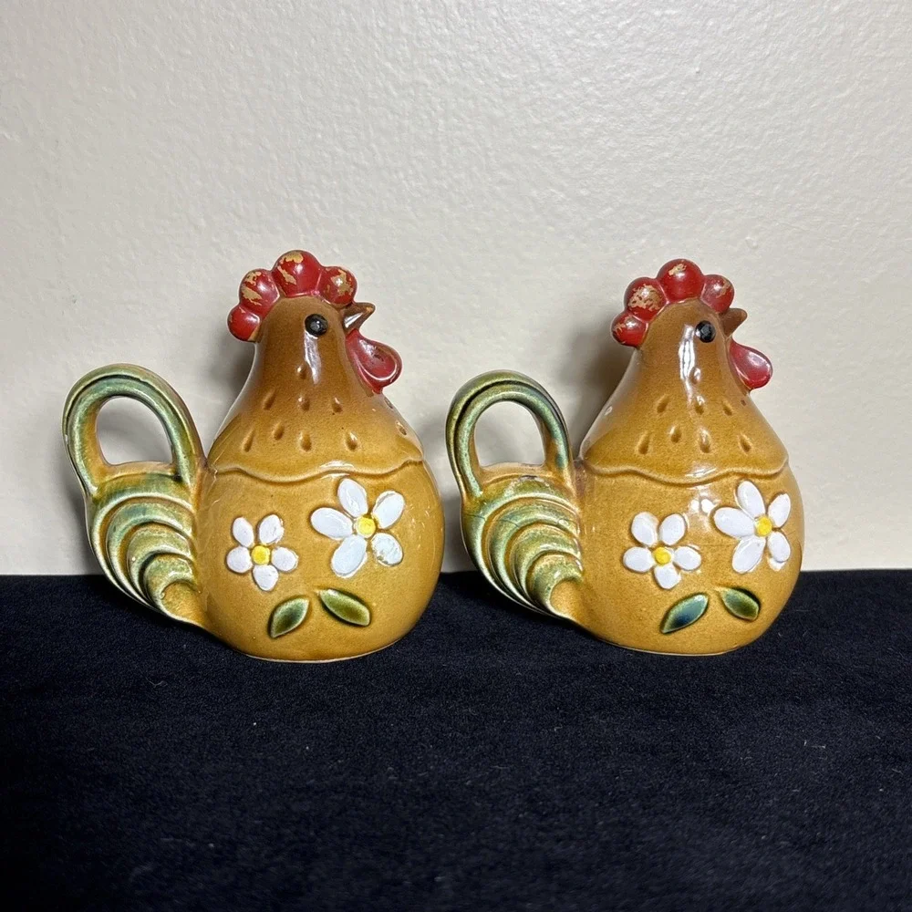 Vintage Norcrest Rooster Salt And Pepper‎ Shakers